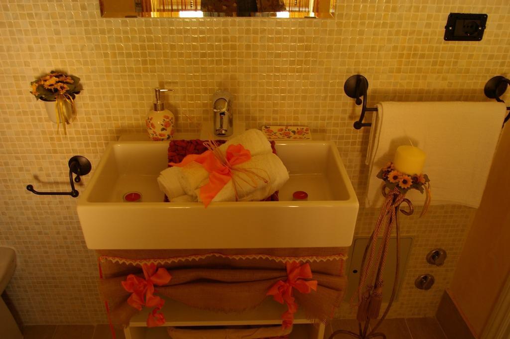 Serapo Bed And Breakfast Гаета Номер фото